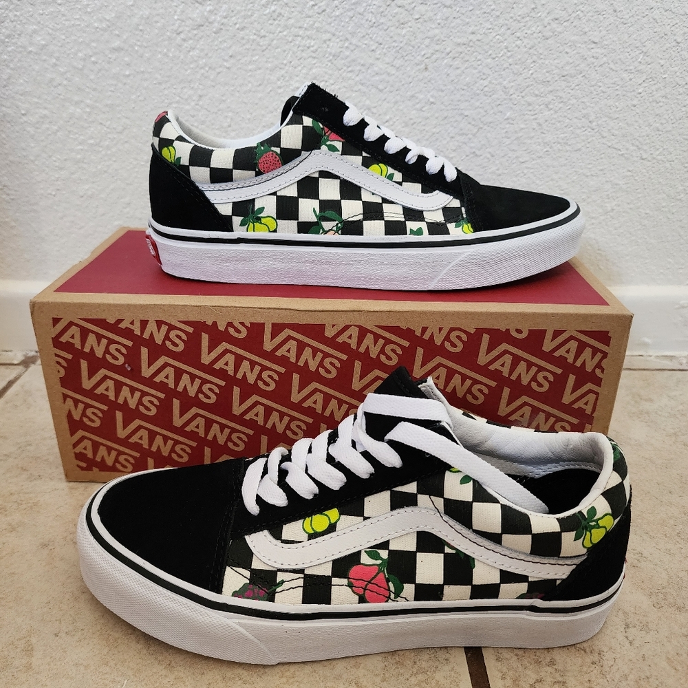 NEW IN BOX VANS Old Skool "Fruit Checkerboard"  WOMEN SZ 7